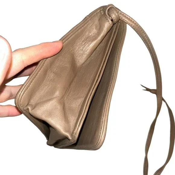 anne klein vintage taupe khaki leather patchwork look classic shoulder b… - Picture 3 of 9